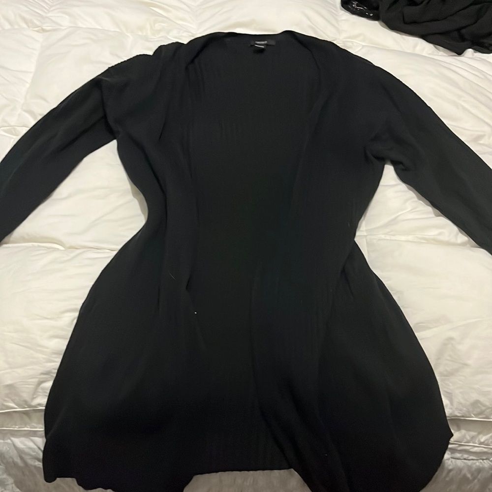 Black forever 21 medium sweater.